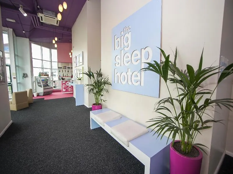 ***  Citrus Hotel Cardiff By Compass Hospitality Reino Unido